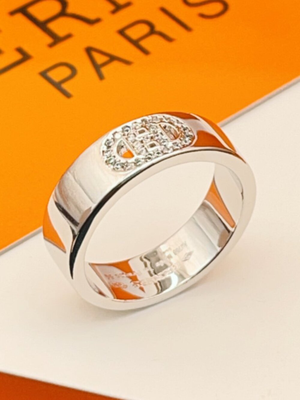 Hermes ring
